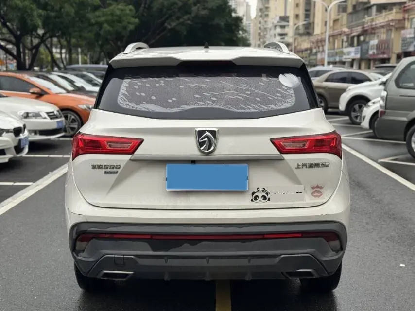 2018 BaoJun 530 1.5T 150HP L4 6MT,autocango,china used car exporter,china ev exporter,chinese used car exporter,chinese used ev exporter