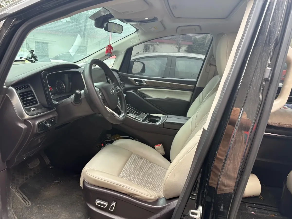 2021 GAC Trumpchi M8 2.0T 252HP L4 8AT,autocango,china used car exporter,china ev exporter,chinese used car exporter,chinese used ev exporter