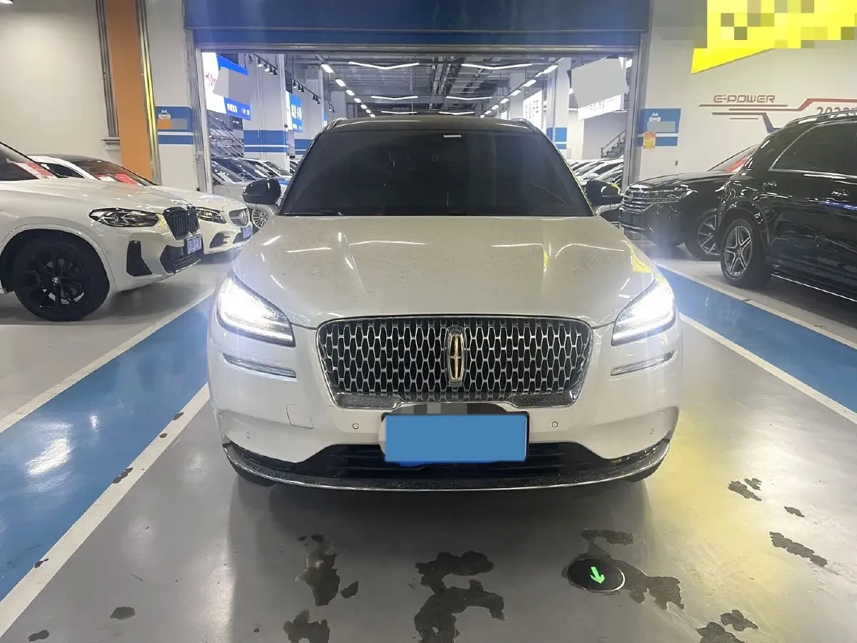 2022 Lincoln Corsair 2.0T 245HP L4 8AT,autocango,china used car exporter,china ev exporter,chinese used car exporter,chinese used ev exporter