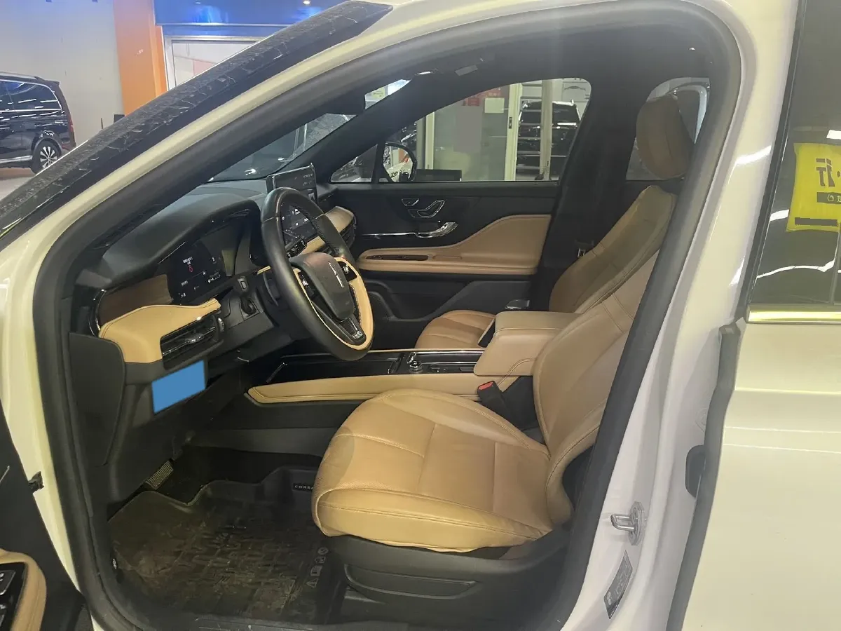 2022 Lincoln Corsair 2.0T 245HP L4 8AT,autocango,china used car exporter,china ev exporter,chinese used car exporter,chinese used ev exporter