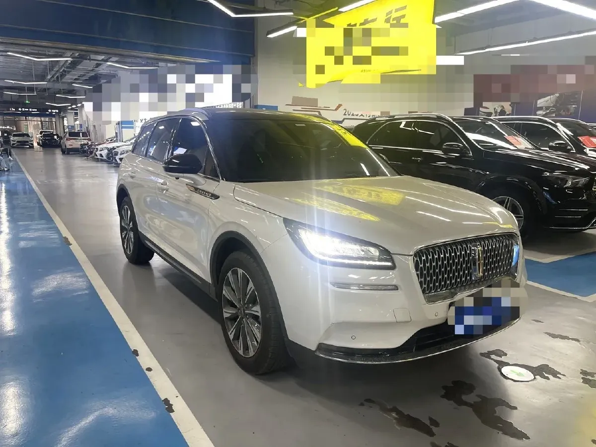 2022 Lincoln Corsair 2.0T 245HP L4 8AT,autocango,china used car exporter,china ev exporter,chinese used car exporter,chinese used ev exporter