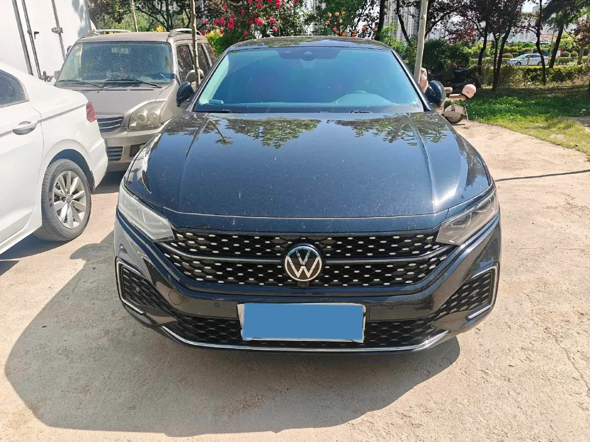 2024 Volkswagen Passat 2.0T 220HP L4 7DCT,autocango,china used car exporter,china ev exporter,chinese used car exporter,chinese used ev exporter
