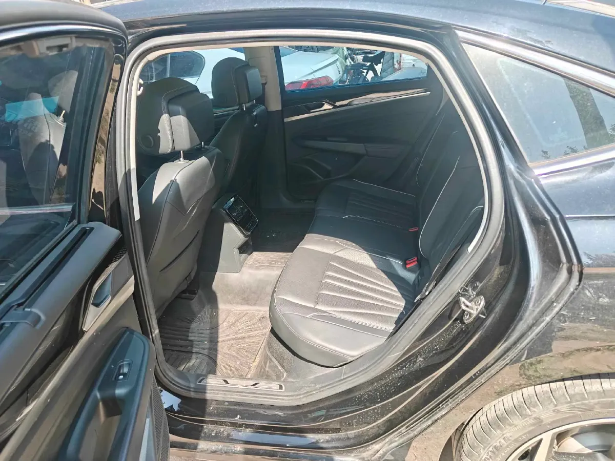 2024 Volkswagen Passat 2.0T 220HP L4 7DCT,autocango,china used car exporter,china ev exporter,chinese used car exporter,chinese used ev exporter