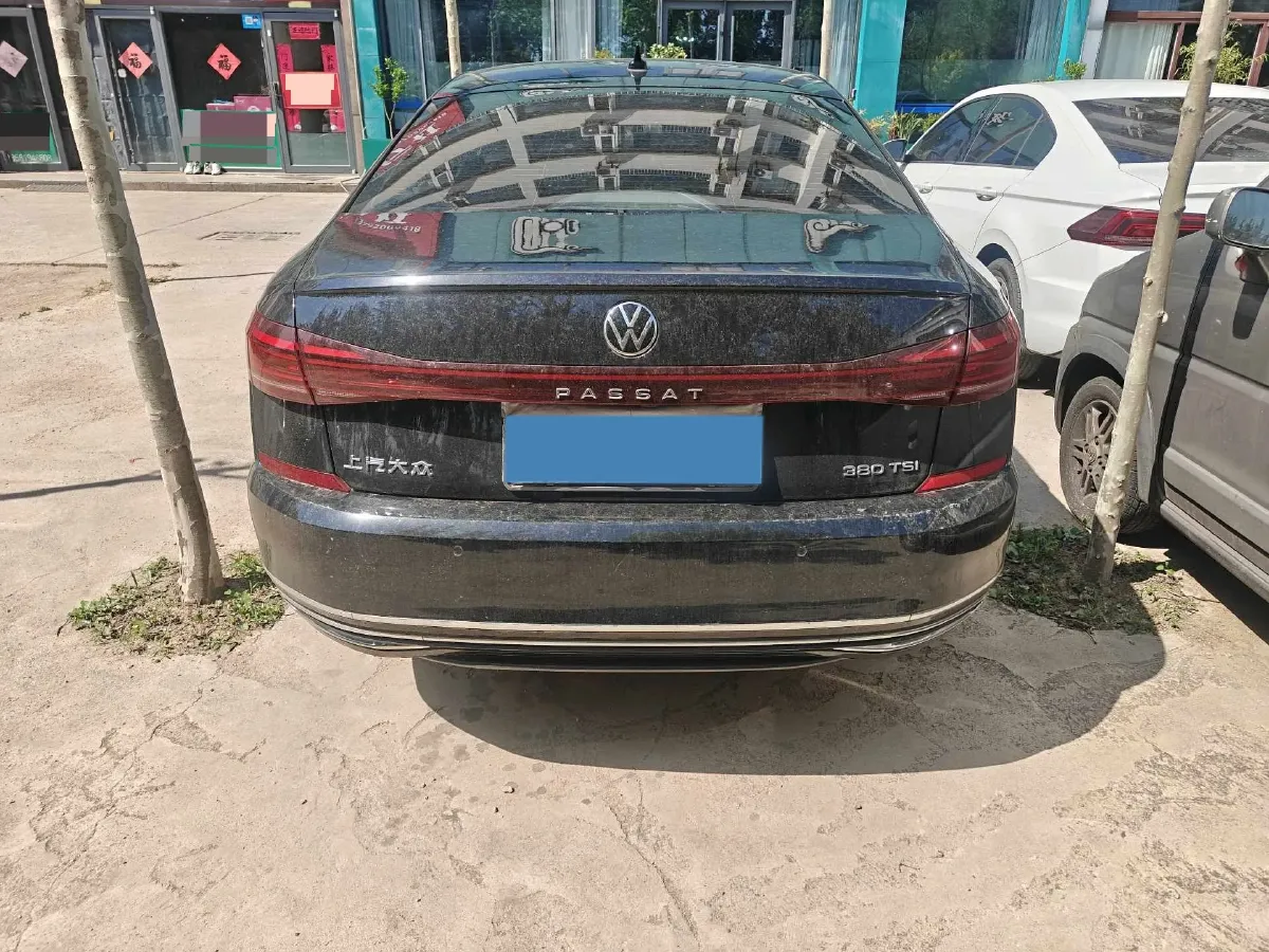 2024 Volkswagen Passat 2.0T 220HP L4 7DCT,autocango,china used car exporter,china ev exporter,chinese used car exporter,chinese used ev exporter