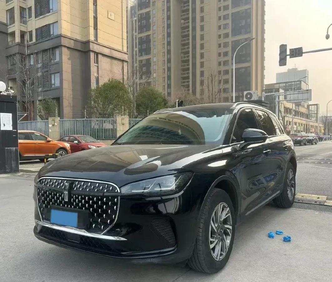 2023 Lincoln Corsair 2.0T 261HP L4 8AT,autocango,china used car exporter,china ev exporter,chinese used car exporter,chinese used ev exporter