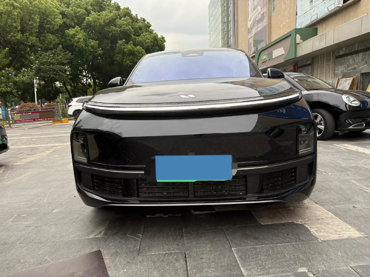 2024 Volvo S60 2.0T 197HP L4 7DCT,autocango,china used car exporter,china ev exporter,chinese used car exporter,chinese used ev exporter