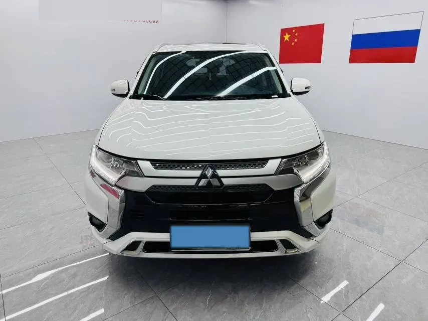 2021 Mitsubishi Outlander 2.0L 166HP L4 CVT,autocango,china used car exporter,china ev exporter,chinese used car exporter,chinese used ev exporter