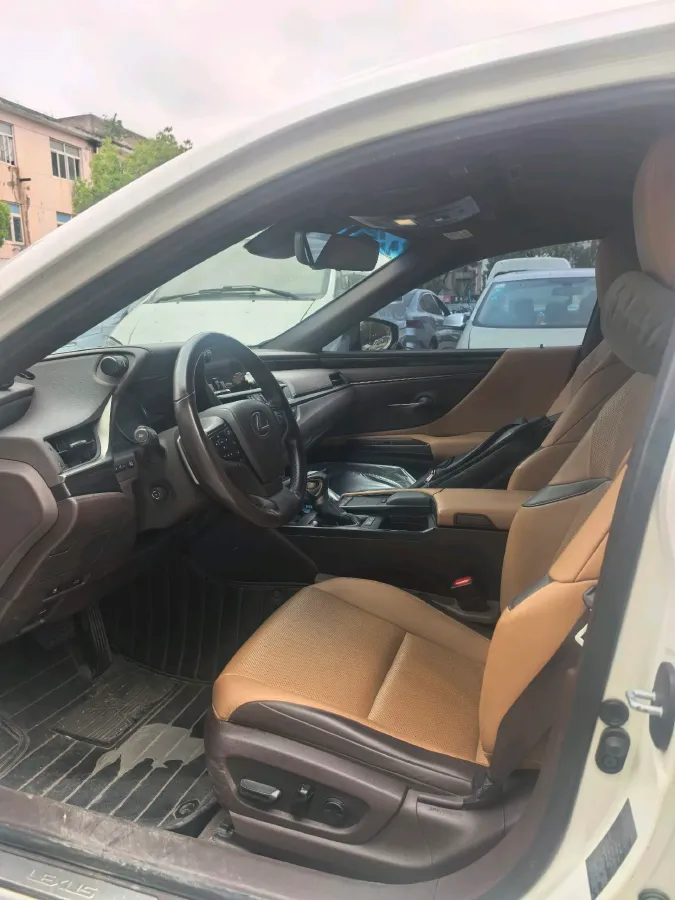 2020 Lexus ES 2.0L 173HP L4 CVT,autocango,china used car exporter,china ev exporter,chinese used car exporter,chinese used ev exporter
