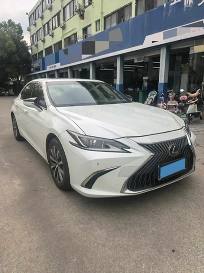 2020 Lexus ES 2.0L 173HP L4 CVT,autocango,china used car exporter,china ev exporter,chinese used car exporter,chinese used ev exporter