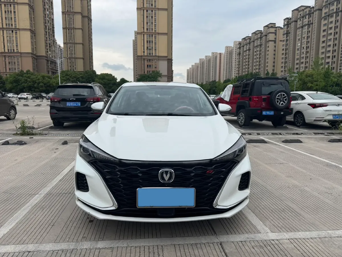 2021 ChangAn Eado 1.4T 160HP L4 7DCT,autocango,china used car exporter,china ev exporter,chinese used car exporter,chinese used ev exporter