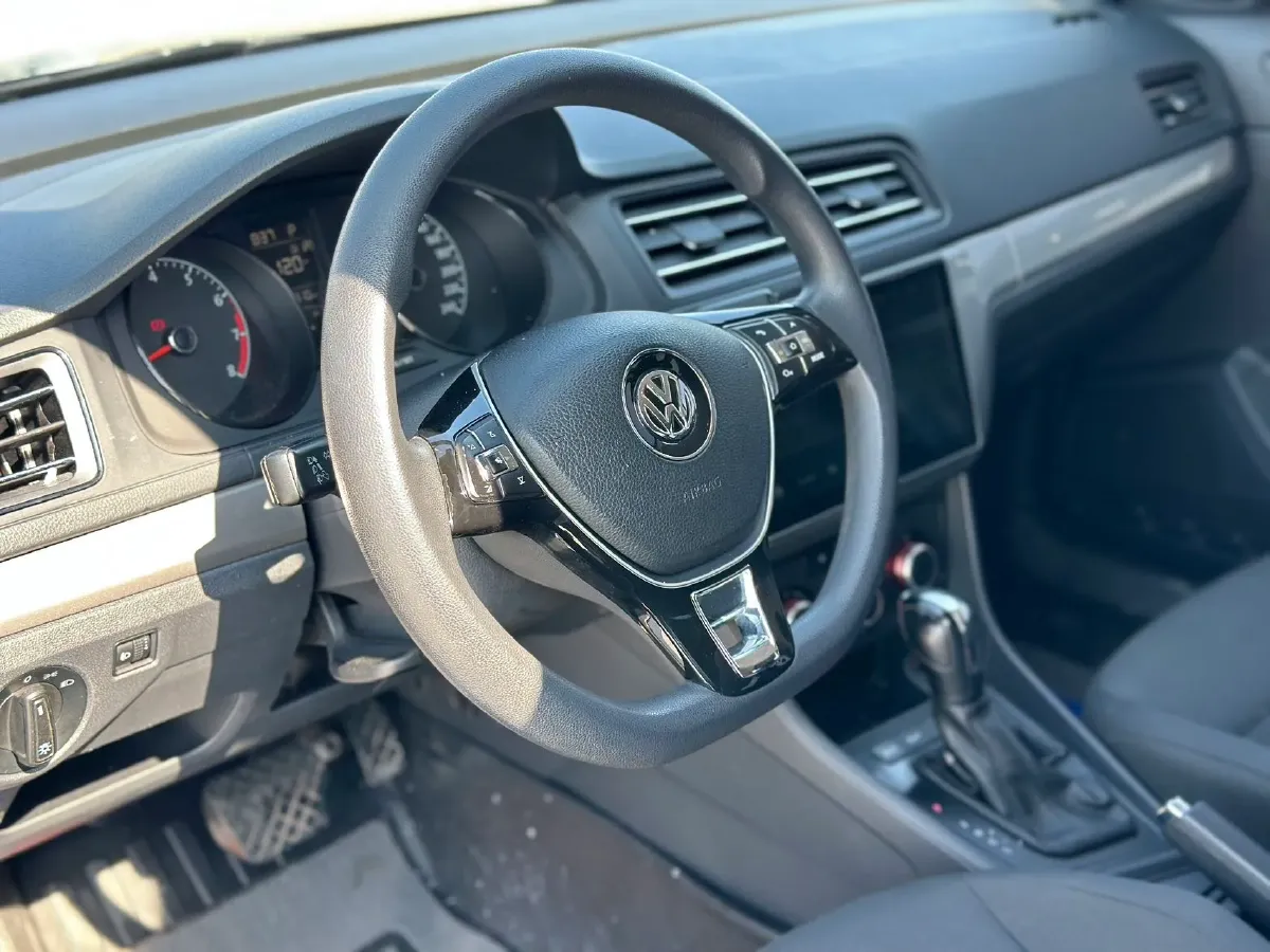 2019 ChangAn Eado XT 1.6L 128HP L4 6AT,autocango,china used car exporter,china ev exporter,chinese used car exporter,chinese used ev exporter