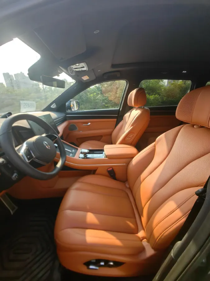 2024 AITO AITO M7 1.5T 152HP L4 REEV 42KWH,autocango,china used car exporter,china ev exporter,chinese used car exporter,chinese used ev exporter