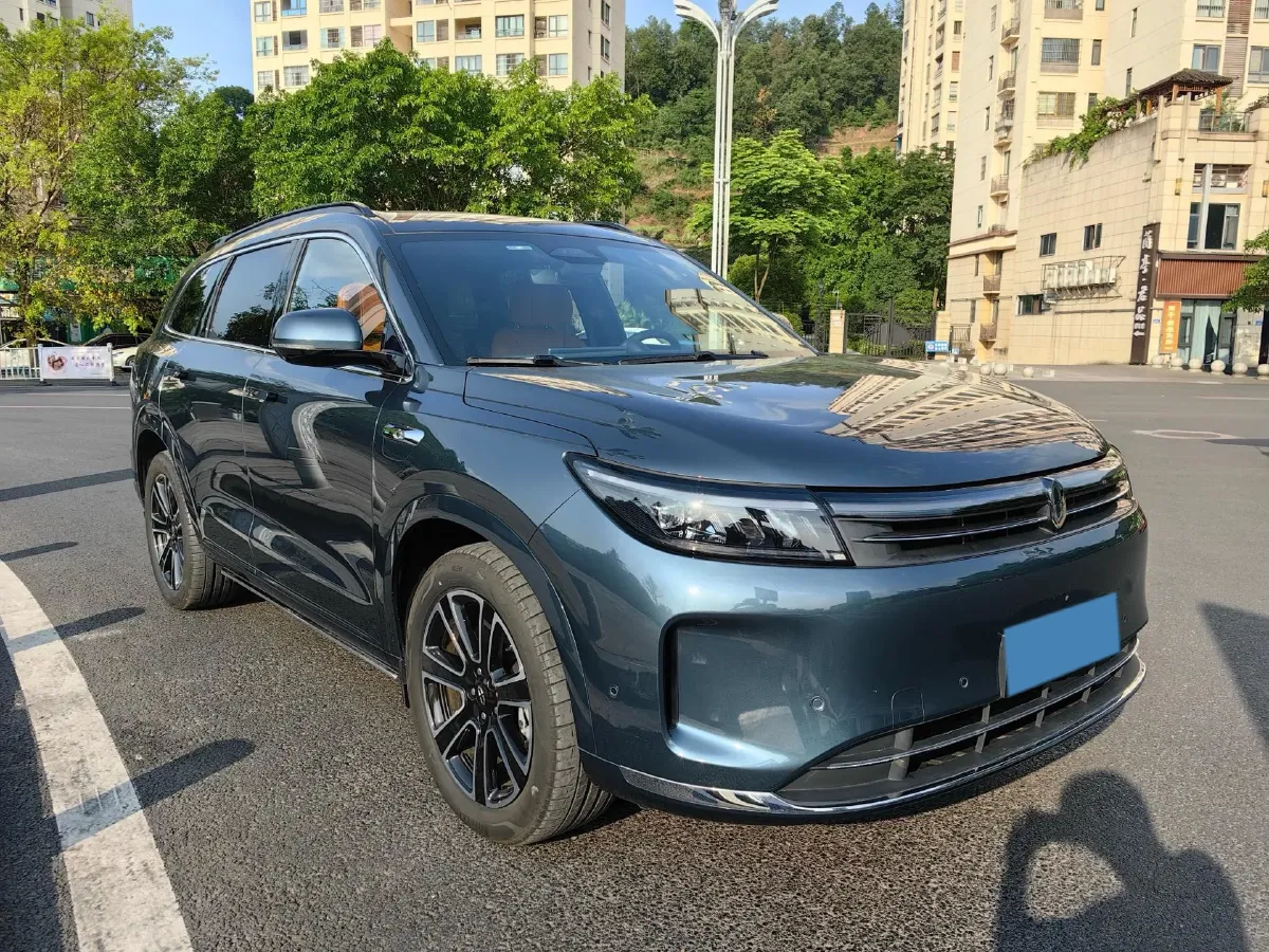 2024 AITO AITO M7 1.5T 152HP L4 REEV 42KWH,autocango,china used car exporter,china ev exporter,chinese used car exporter,chinese used ev exporter