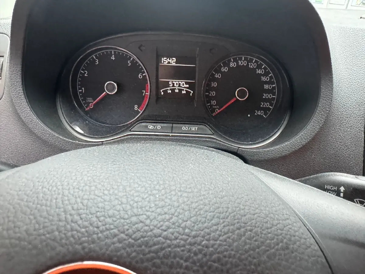 2016 Volkswagen Polo 1.4L 90HP L4 6AT,autocango,china used car exporter,china ev exporter,chinese used car exporter,chinese used ev exporter