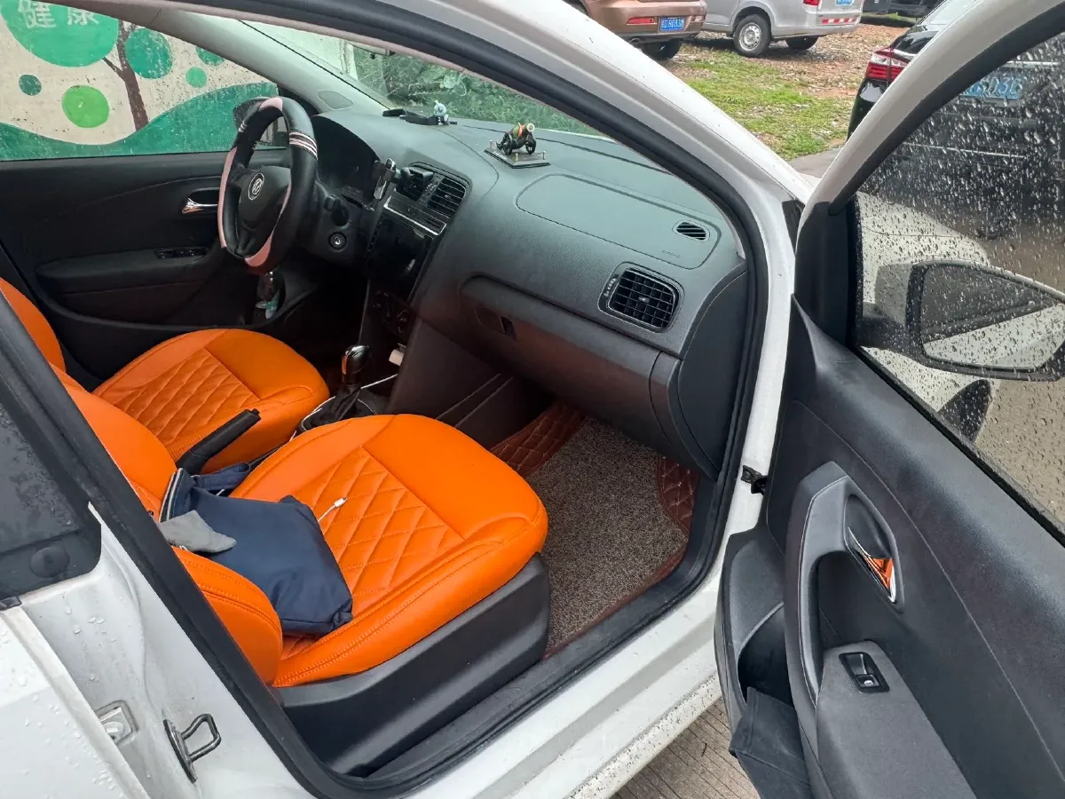 2016 Volkswagen Polo 1.4L 90HP L4 6AT,autocango,china used car exporter,china ev exporter,chinese used car exporter,chinese used ev exporter