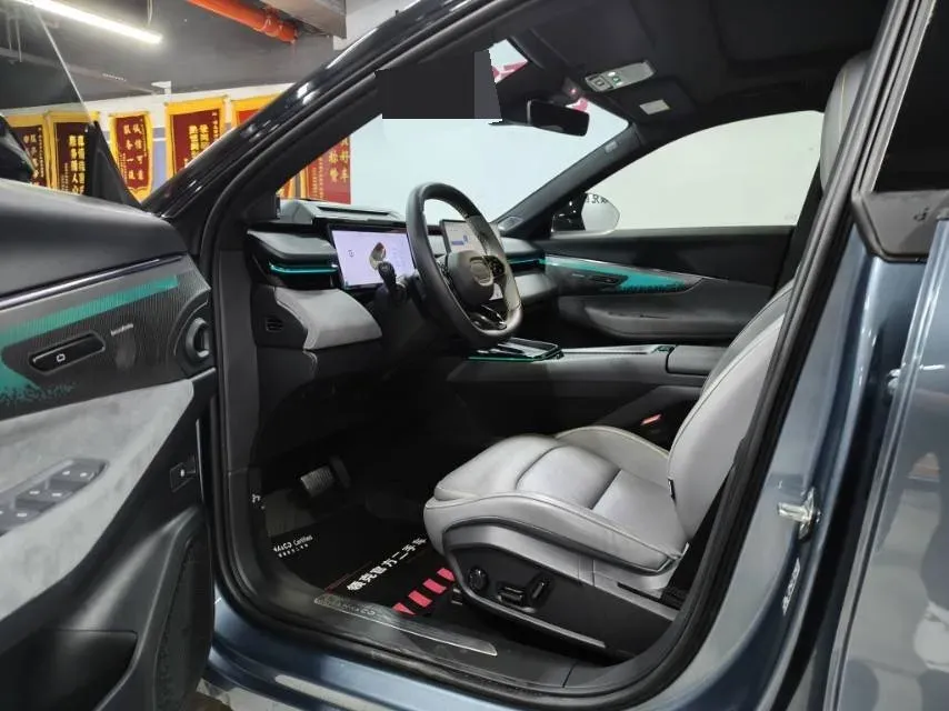 2025 LYNK&CO 08 EM-P 1.5T 163HP L4 3DHT PHEV 39.6KWH,autocango,china used car exporter,china ev exporter,chinese used car exporter,chinese used ev exporter