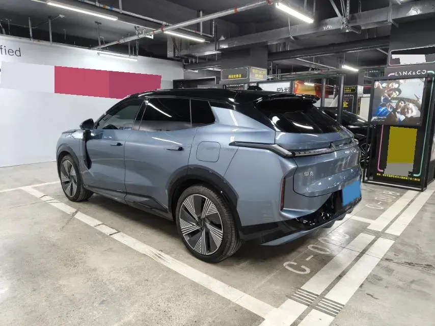 2025 LYNK&CO 08 EM-P 1.5T 163HP L4 3DHT PHEV 39.6KWH,autocango,china used car exporter,china ev exporter,chinese used car exporter,chinese used ev exporter