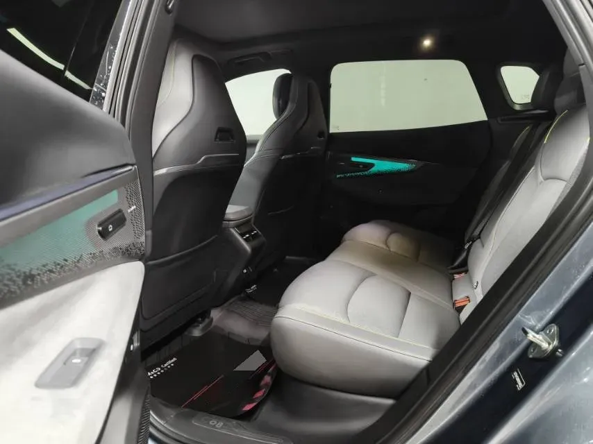 2025 LYNK&CO 08 EM-P 1.5T 163HP L4 3DHT PHEV 39.6KWH,autocango,china used car exporter,china ev exporter,chinese used car exporter,chinese used ev exporter