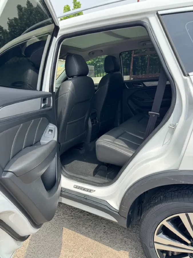 2019 Roewe i6 1.5T 169HP L4 7DCT,autocango,china used car exporter,china ev exporter,chinese used car exporter,chinese used ev exporter