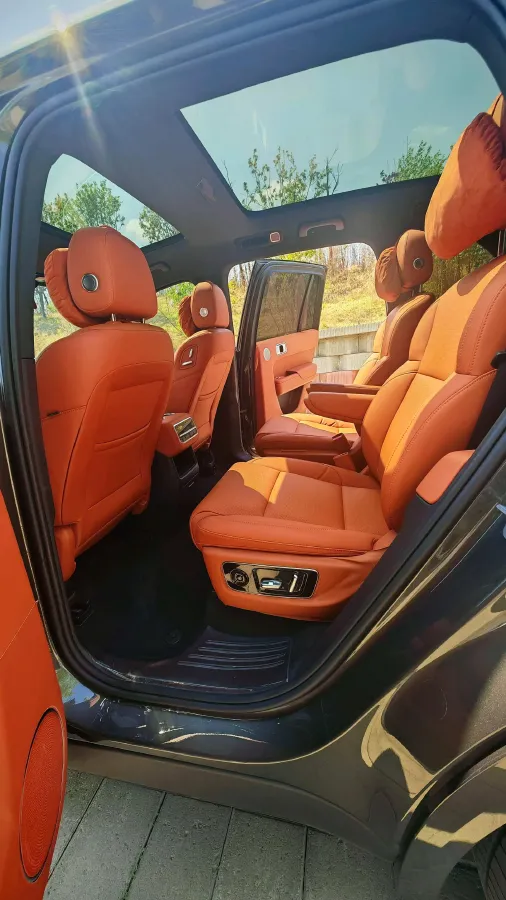 2023 Li L8 Range Extended 154HP REEV 40.9KWH,autocango,china used car exporter,china ev exporter,chinese used car exporter,chinese used ev exporter