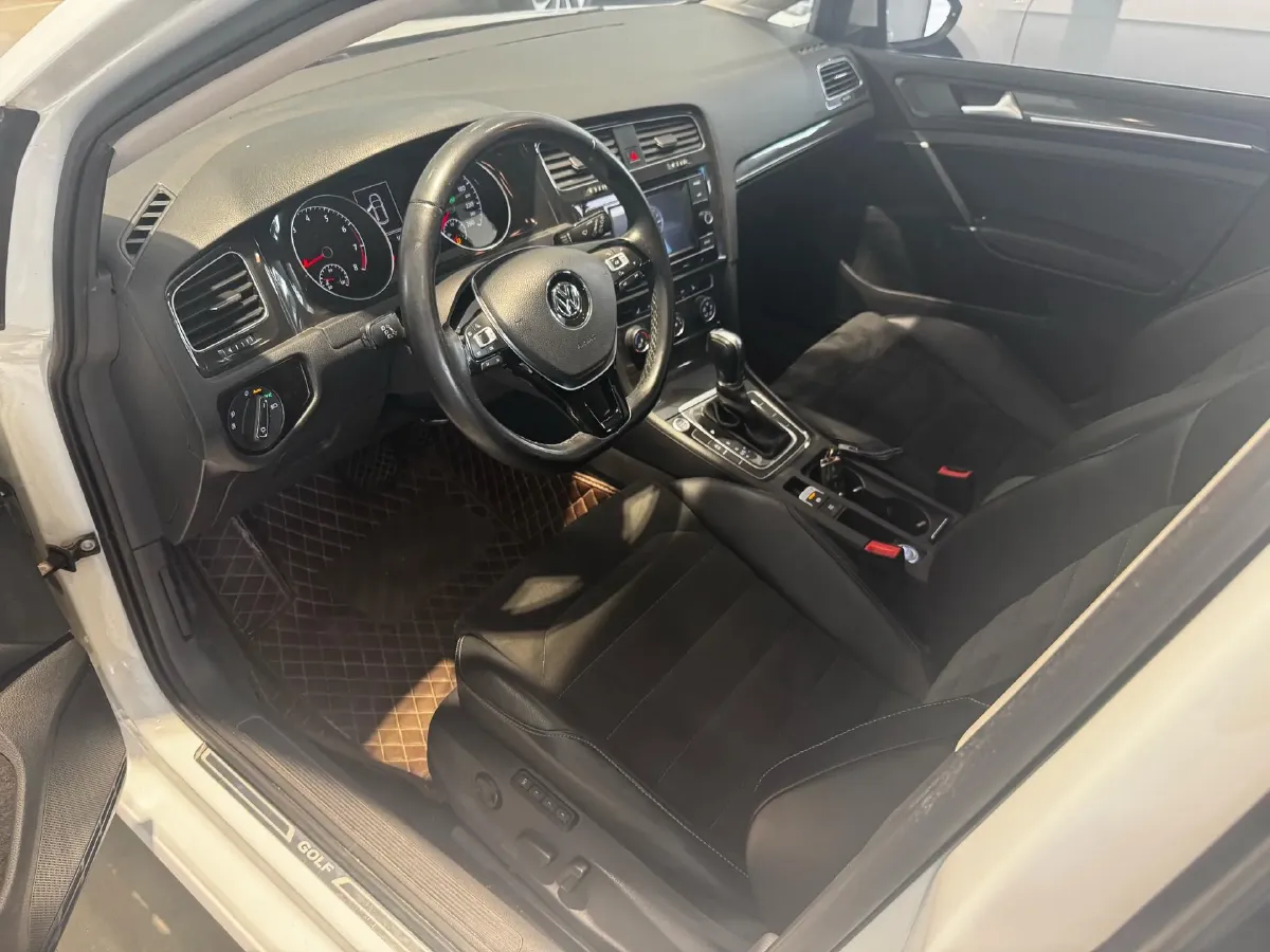 2018 Volkswagen Golf 1.4T 131HP L4 7DCT,autocango,china used car exporter,china ev exporter,chinese used car exporter,chinese used ev exporter