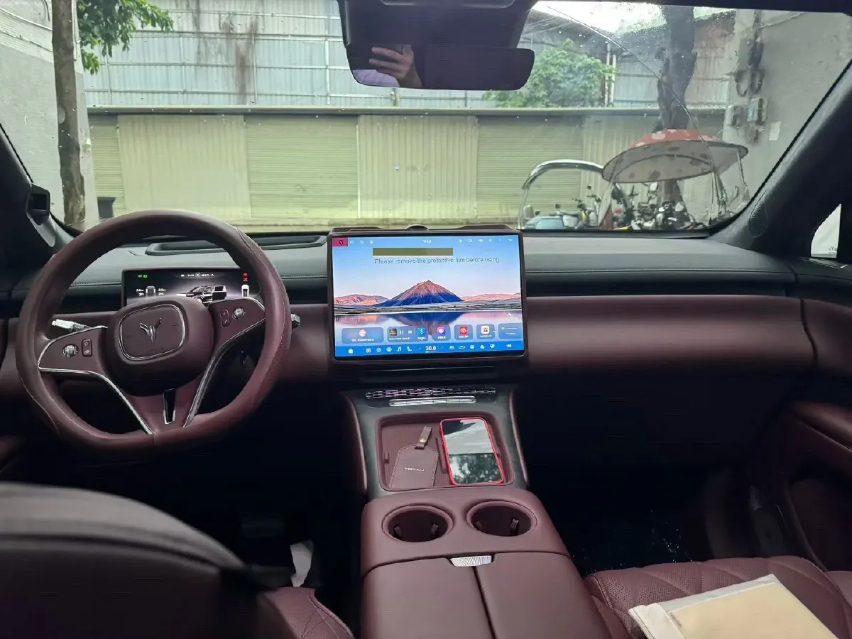 2026 Voyah TaiShan 1.5T 150HP L4 PHEV,autocango,china used car exporter,china ev exporter,chinese used car exporter,chinese used ev exporter