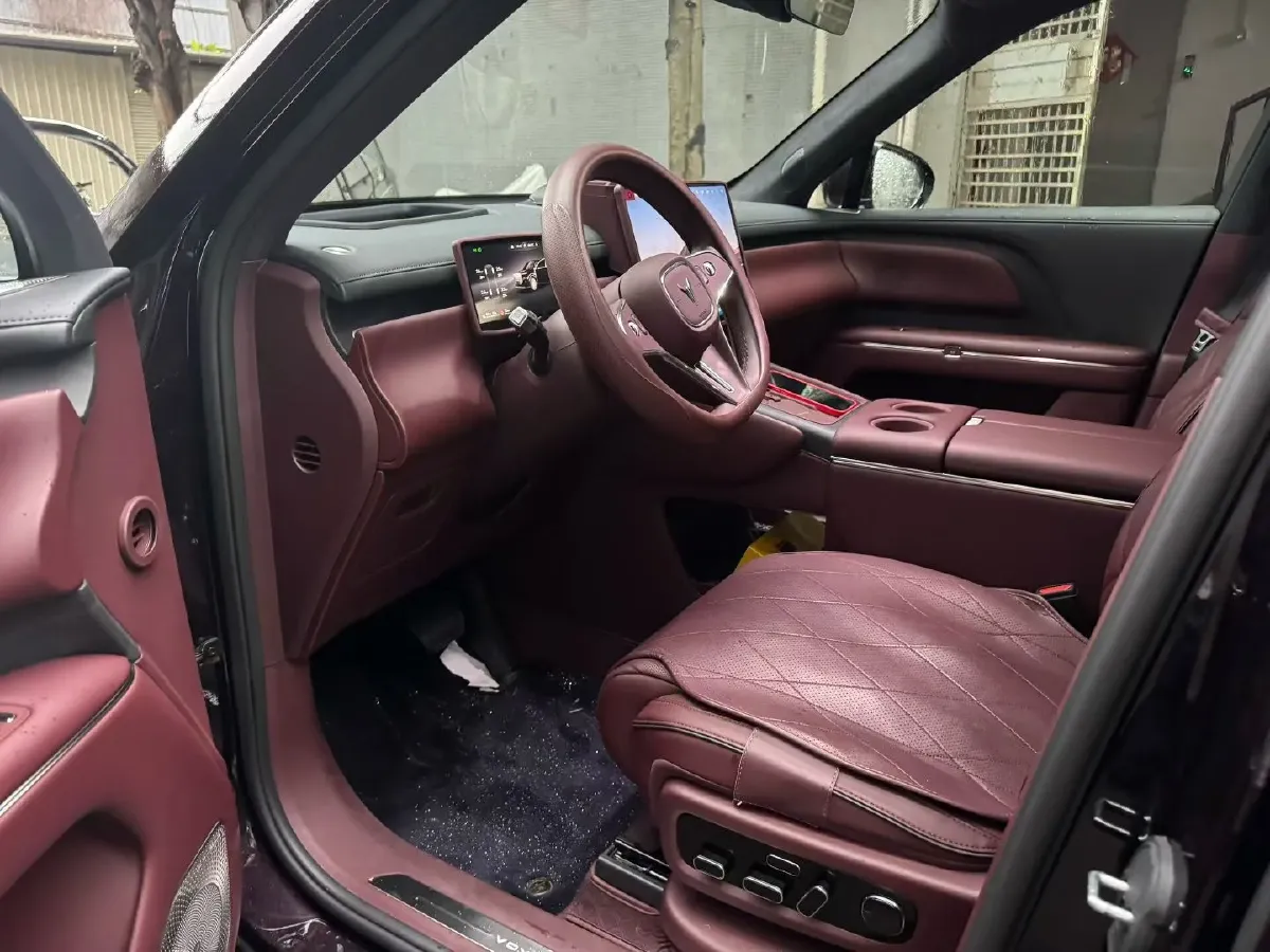 2026 Voyah TaiShan 1.5T 150HP L4 PHEV,autocango,china used car exporter,china ev exporter,chinese used car exporter,chinese used ev exporter