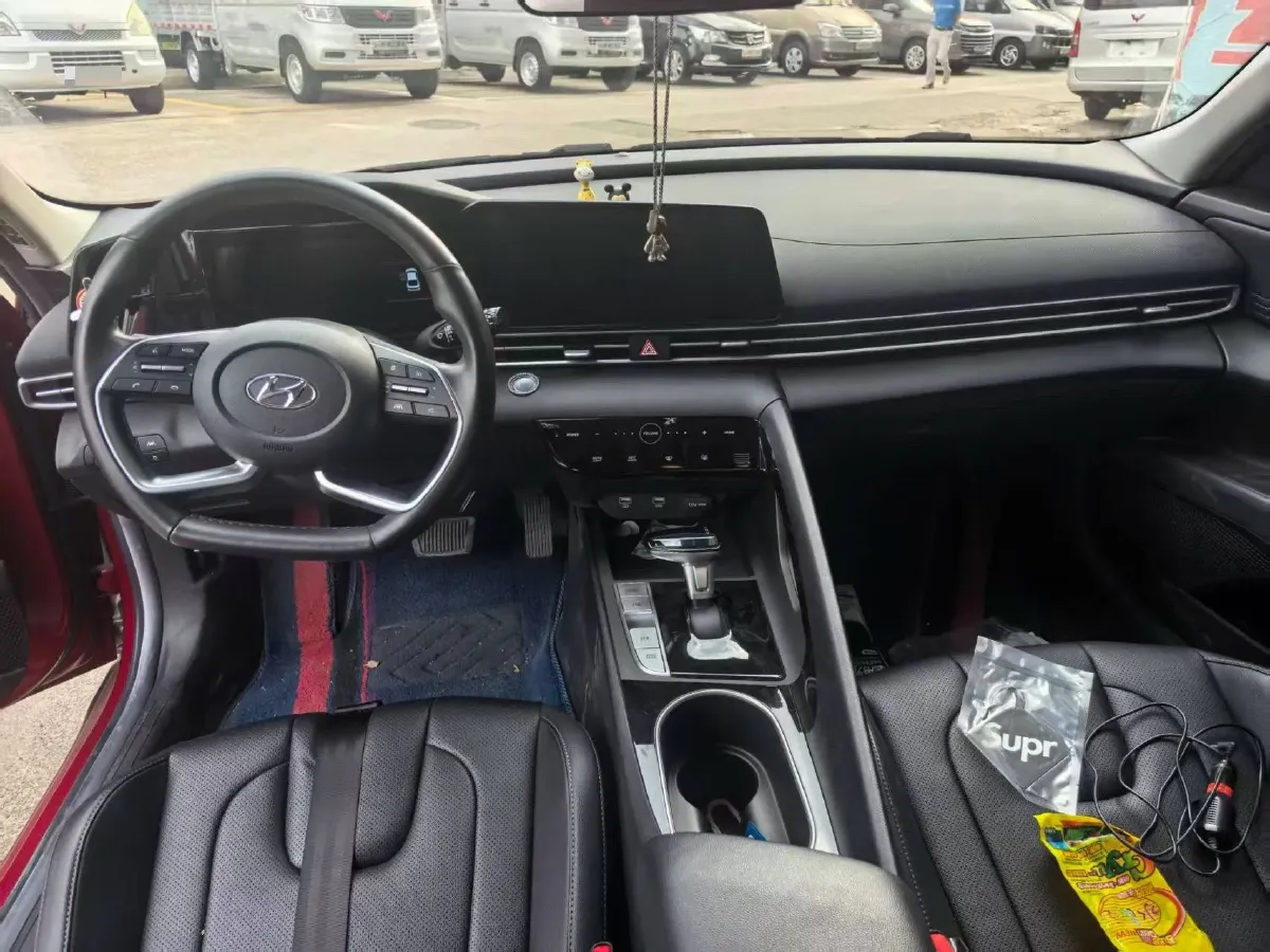 2021 Hyundai Elantra 1.5L 115HP L4 CVT,autocango,china used car exporter,china ev exporter,chinese used car exporter,chinese used ev exporter