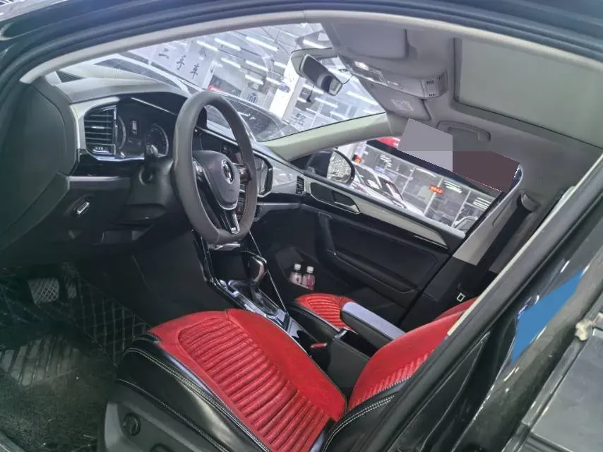 2021 Volkswagen Tayron 2.0T 186HP L4 7DCT,autocango,china used car exporter,china ev exporter,chinese used car exporter,chinese used ev exporter