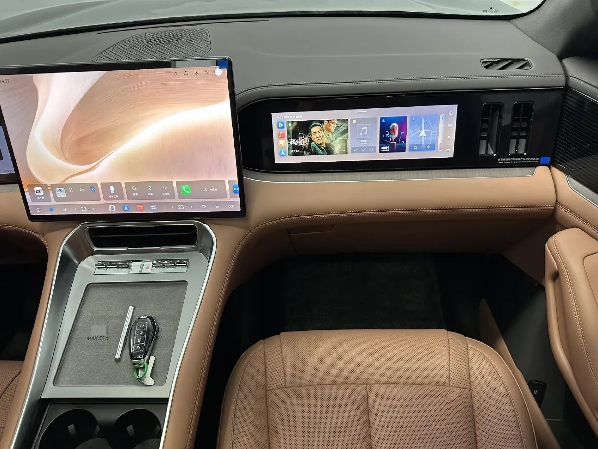 2025 Denza DenzaN8L 2.0T 207HP L4 E-CVT PHEV,autocango,china used car exporter,china ev exporter,chinese used car exporter,chinese used ev exporter