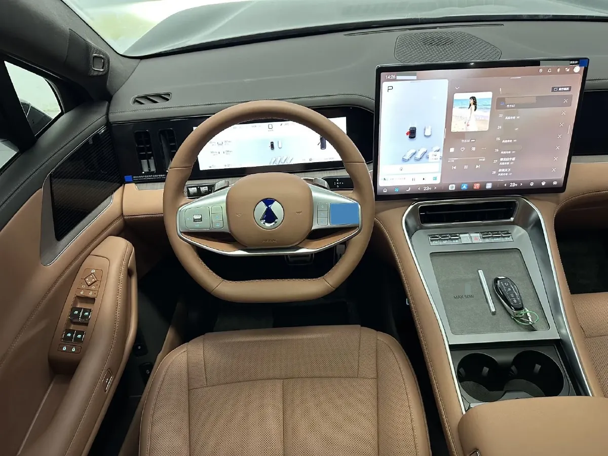 2025 Denza DenzaN8L 2.0T 207HP L4 E-CVT PHEV,autocango,china used car exporter,china ev exporter,chinese used car exporter,chinese used ev exporter