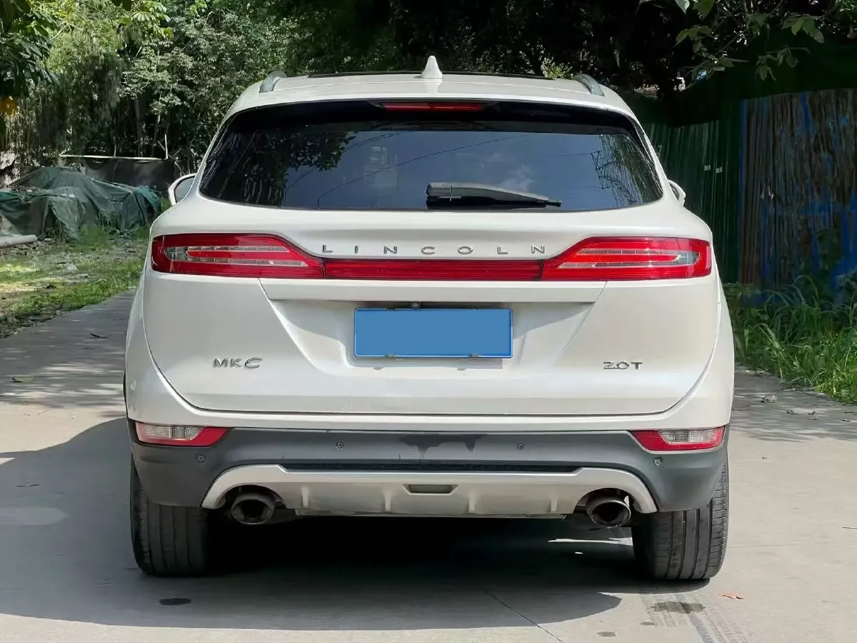 2017 Lincoln MKC 2.0T 203HP L4 6AT,autocango,china used car exporter,china ev exporter,chinese used car exporter,chinese used ev exporter