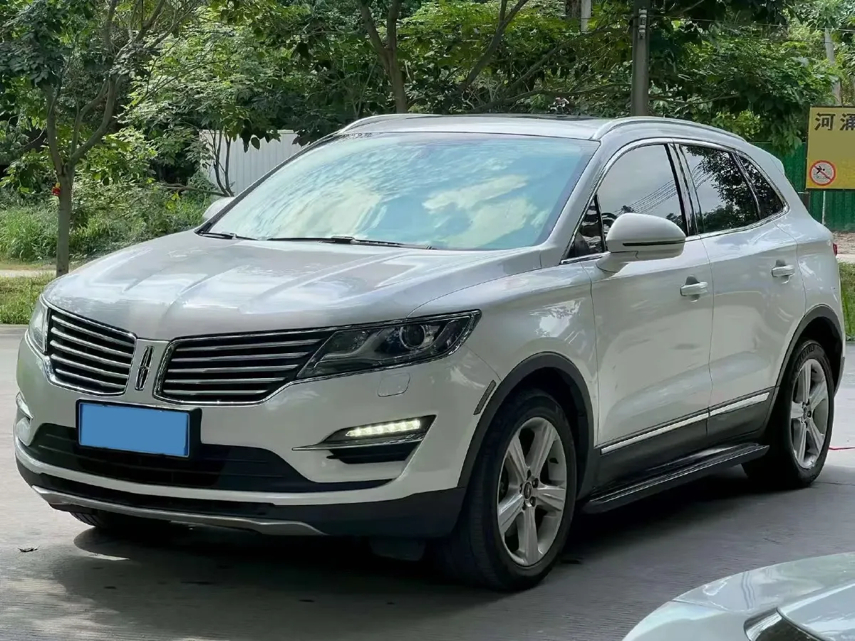 2017 Lincoln MKC 2.0T 203HP L4 6AT,autocango,china used car exporter,china ev exporter,chinese used car exporter,chinese used ev exporter