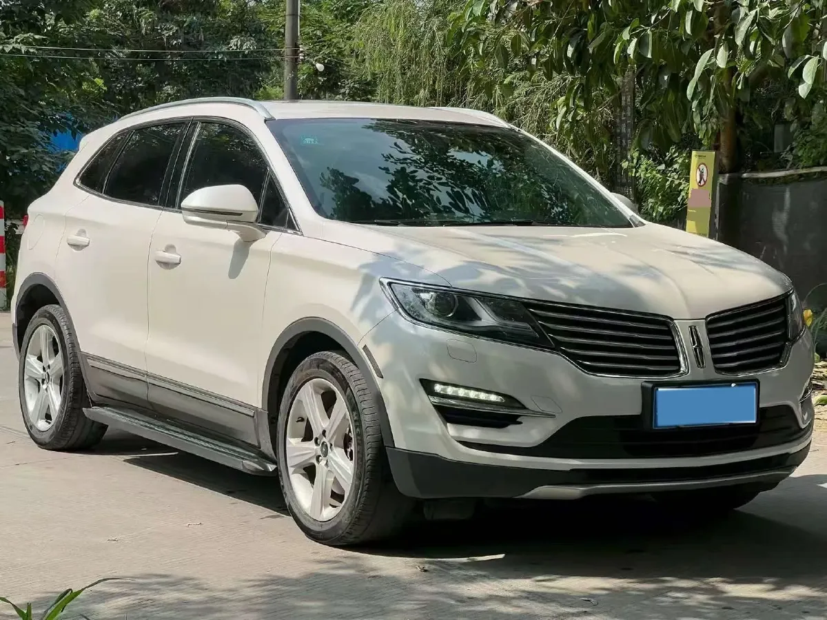 2017 Lincoln MKC 2.0T 203HP L4 6AT,autocango,china used car exporter,china ev exporter,chinese used car exporter,chinese used ev exporter
