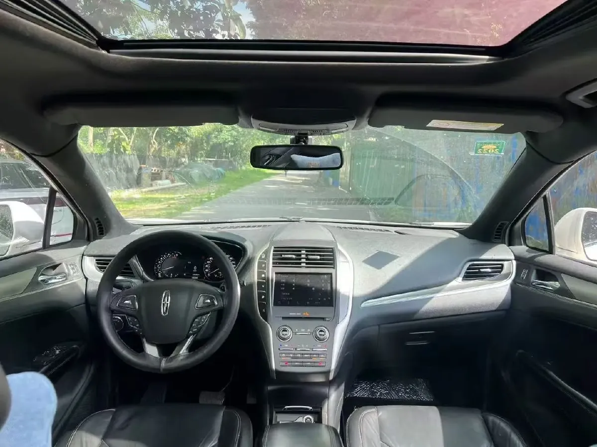 2017 Lincoln MKC 2.0T 203HP L4 6AT,autocango,china used car exporter,china ev exporter,chinese used car exporter,chinese used ev exporter