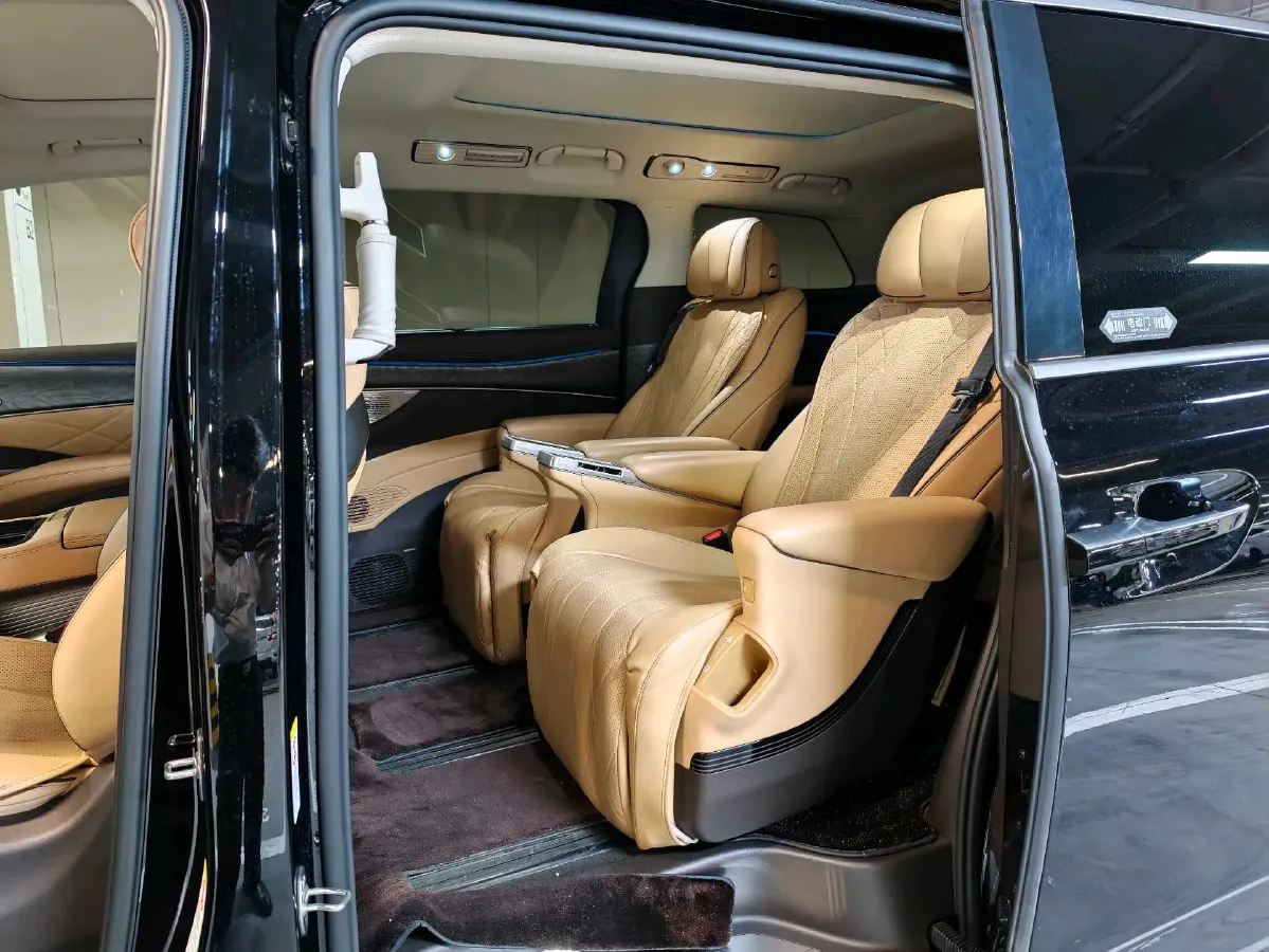 2024 Denza D9 1.5T 139HP L4 E-CVT PHEV 40KWH,autocango,china used car exporter,china ev exporter,chinese used car exporter,chinese used ev exporter