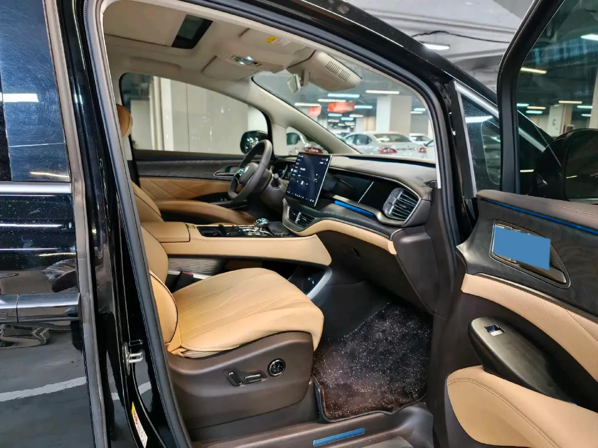 2024 Denza D9 1.5T 139HP L4 E-CVT PHEV 40KWH,autocango,china used car exporter,china ev exporter,chinese used car exporter,chinese used ev exporter