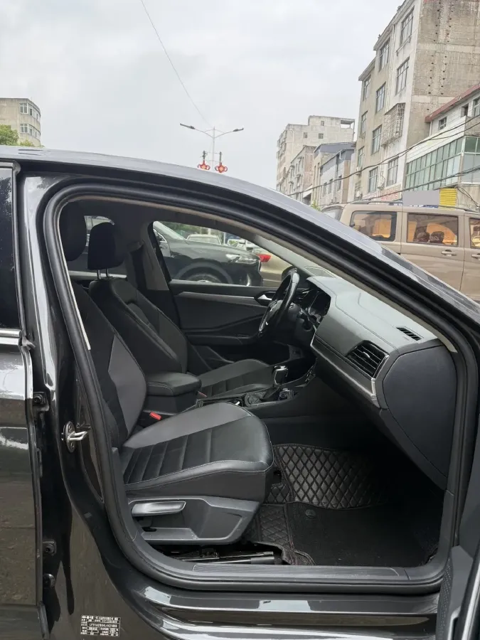 2019 Jeep Renegade 1.3T 173HP L4 7DCT,autocango,china used car exporter,china ev exporter,chinese used car exporter,chinese used ev exporter