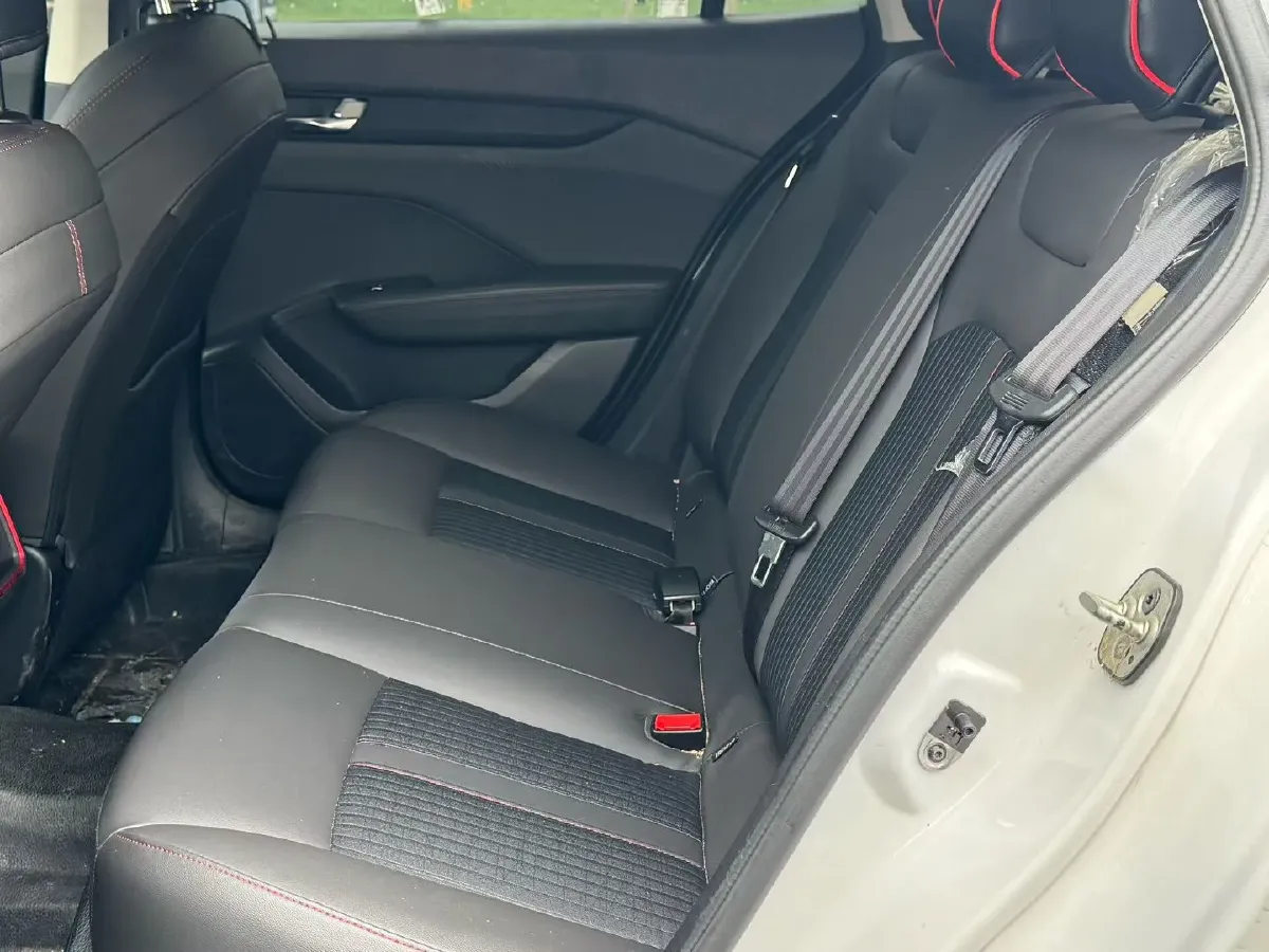 2021 DongFeng Aeolus YiXuan 1.5T 150HP L4 6DCT,autocango,china used car exporter,china ev exporter,chinese used car exporter,chinese used ev exporter