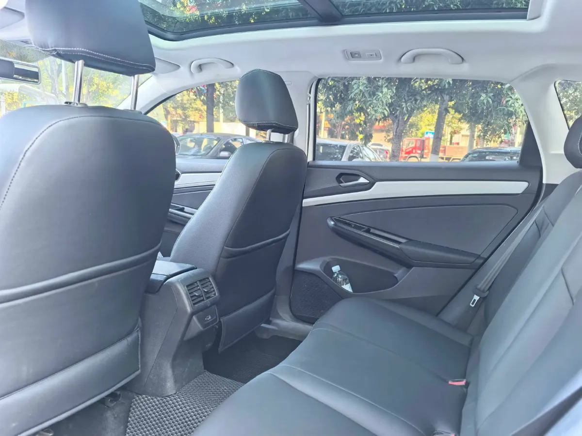 2023 Jetta VS7 1.4T 150HP L4 6AT,autocango,china used car exporter,china ev exporter,chinese used car exporter,chinese used ev exporter