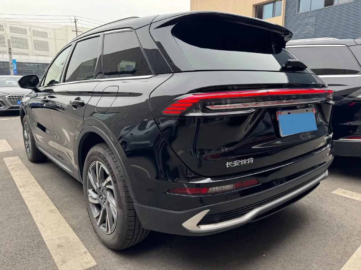 2024 Lincoln Corsair 2.0T 261HP L4 8AT,autocango,china used car exporter,china ev exporter,chinese used car exporter,chinese used ev exporter