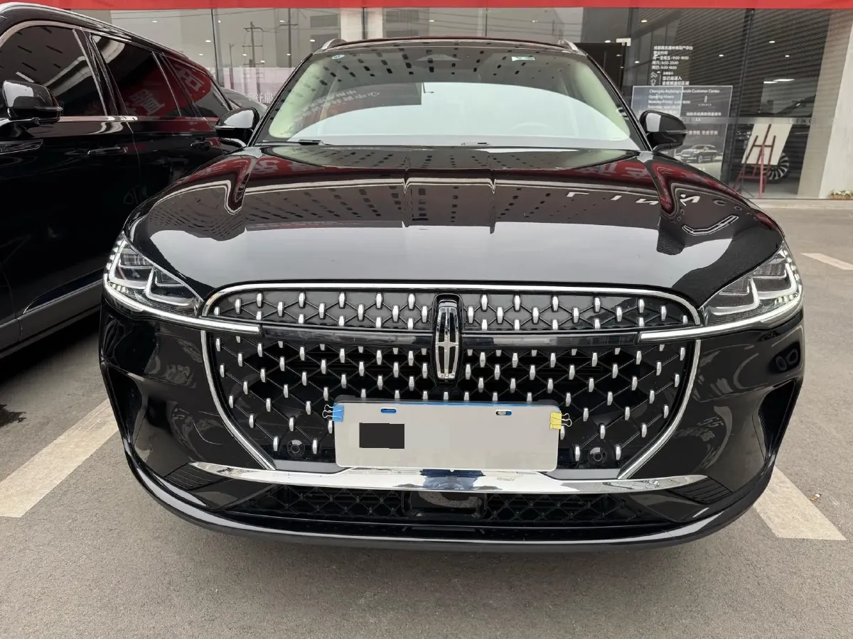 2024 Lincoln Corsair 2.0T 261HP L4 8AT,autocango,china used car exporter,china ev exporter,chinese used car exporter,chinese used ev exporter