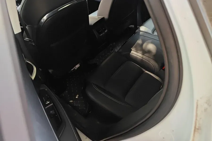2020 Roewe RX5 1.5T 169HP L4 AMT PHEV 11.1KWH,autocango,china used car exporter,china ev exporter,chinese used car exporter,chinese used ev exporter
