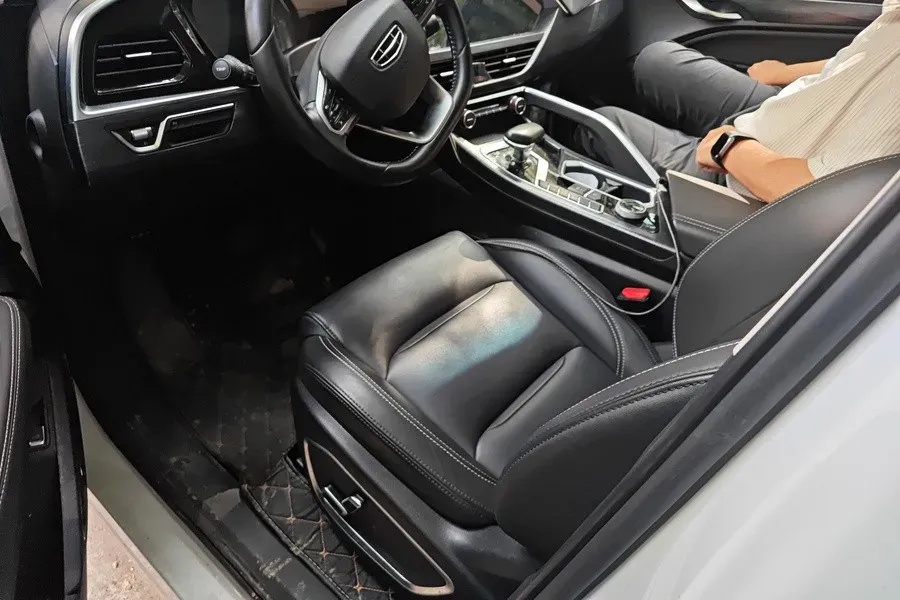 2020 Roewe RX5 1.5T 169HP L4 AMT PHEV 11.1KWH,autocango,china used car exporter,china ev exporter,chinese used car exporter,chinese used ev exporter