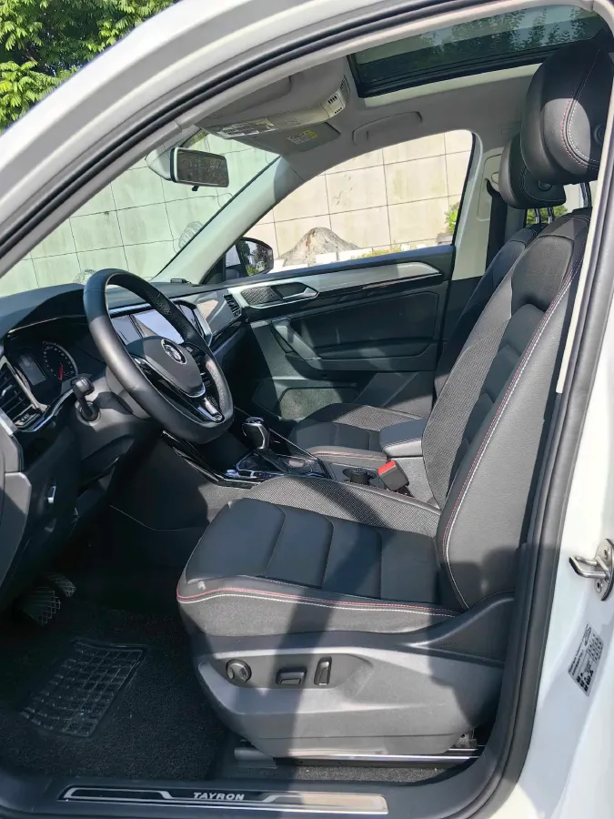 2020 Volkswagen Tayron 2.0T 186HP L4 7DCT,autocango,china used car exporter,china ev exporter,chinese used car exporter,chinese used ev exporter