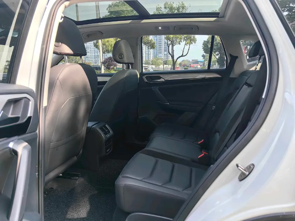 2020 Volkswagen Tayron 2.0T 186HP L4 7DCT,autocango,china used car exporter,china ev exporter,chinese used car exporter,chinese used ev exporter