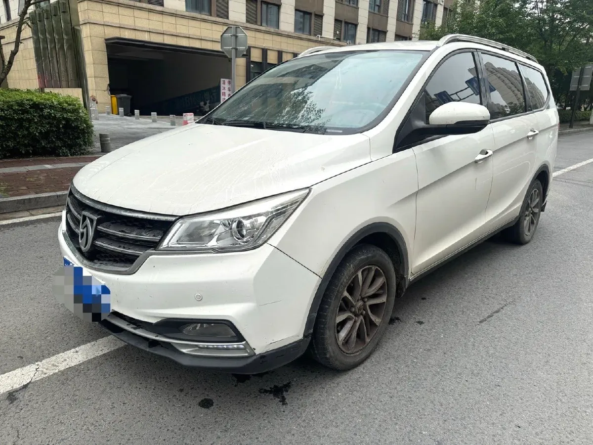 2019 BaoJun 730 1.5T 147HP L4 CVT,autocango,china used car exporter,china ev exporter,chinese used car exporter,chinese used ev exporter