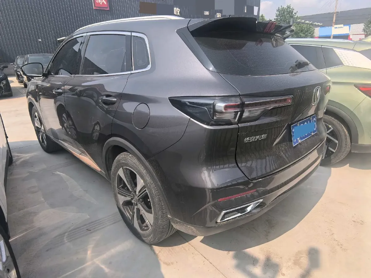 2022 ChangAn CS55 Plus 1.5T 180HP L4 7DCT,autocango,china used car exporter,china ev exporter,chinese used car exporter,chinese used ev exporter
