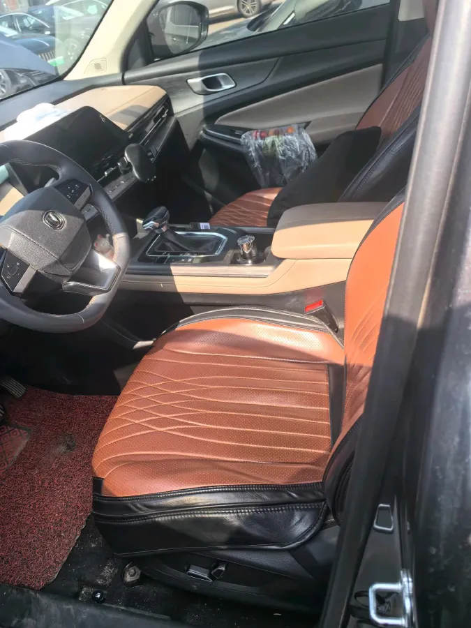 2022 ChangAn CS55 Plus 1.5T 180HP L4 7DCT,autocango,china used car exporter,china ev exporter,chinese used car exporter,chinese used ev exporter