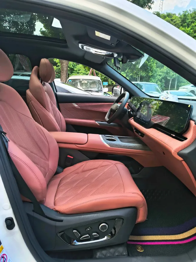 2025 ChangAn CS75 Plus 2.0T 233HP L4 8AT,autocango,china used car exporter,china ev exporter,chinese used car exporter,chinese used ev exporter